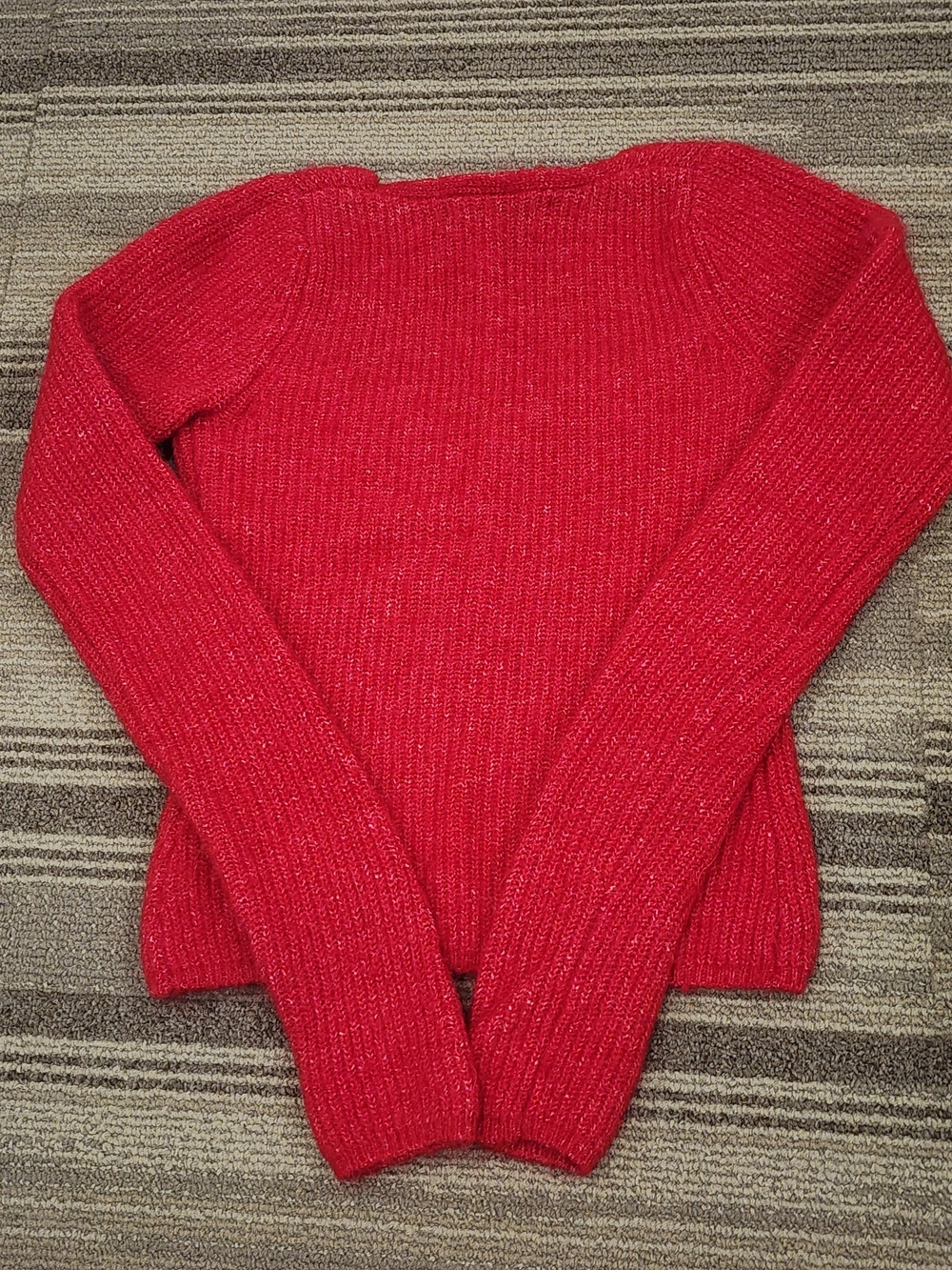 ZARA Red Ribbed V-Neck Sweater - Picture 2 of 6